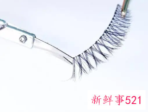 眼睫毛怎么夹才会翘而且不用上眼睫毛膏