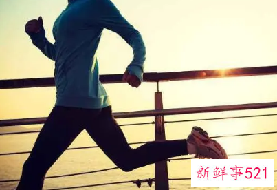 在家适合做的简单有氧运动