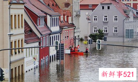 梦见水浸屋是什么意思