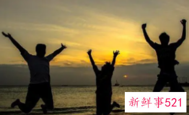 暑假带娃旅游的说说