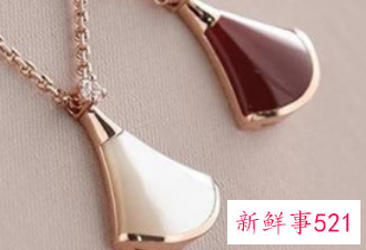 小裙子项链寓意和象征