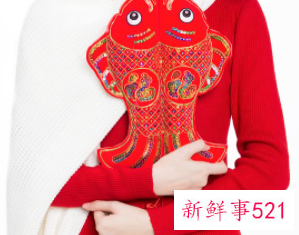 春节的时候要穿什么衣服