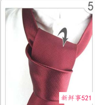 领带手上三圈打法