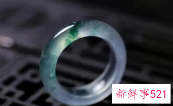 是不是所有人都适合戴玉镯