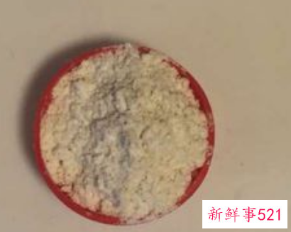 地板弄上颜色了怎么去除