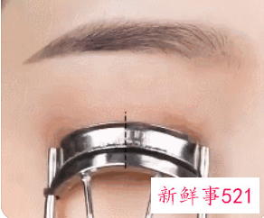 眼睫毛怎么夹才会翘而且不用上眼睫毛膏
