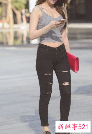 运动鞋穿什么衣服比较搭配