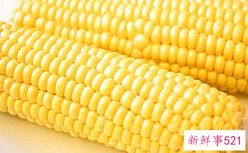 松仁玉米虾仁的做法