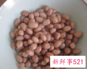 芹菜拌花生米家常做法窍门