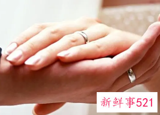 梦见新婚夫妇去世