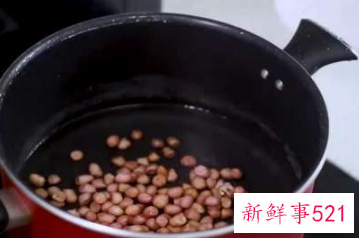 芹菜拌花生米家常做法窍门