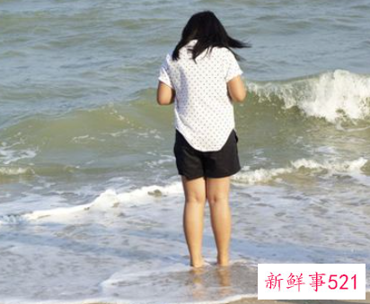 梦见波浪涌向脚下有什么征兆