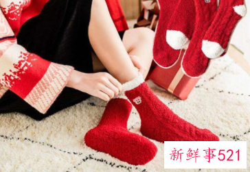 梦见穿红袜子有什么征兆