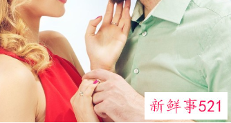 有女友的男生约我出去