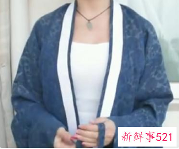 齐胸襦裙怎么穿