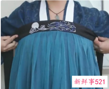 齐胸襦裙怎么穿