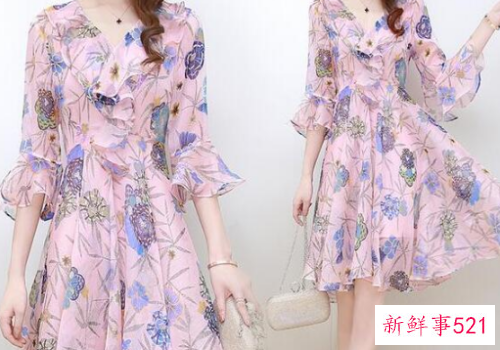 秋款连衣裙怎么搭配