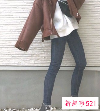 高帮布鞋怎么配裤子衣服