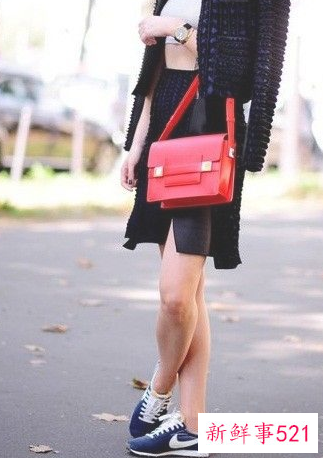 运动鞋穿什么衣服比较搭配