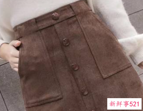 咖啡色半身裙百搭吗