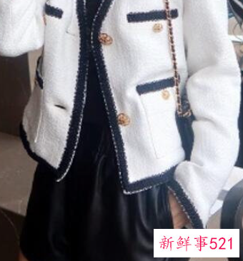 小香风买黑色,还是白色