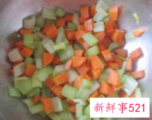 芹菜拌花生米家常做法窍门