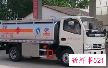 梦见油罐车油溢满地