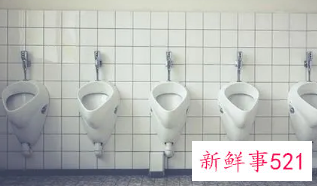 梦见掉进厕所里是什么意思