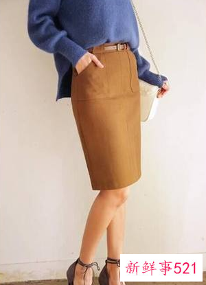 咖啡色半身裙百搭吗