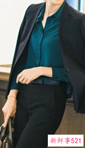 休闲小西装套装搭配什么鞋子