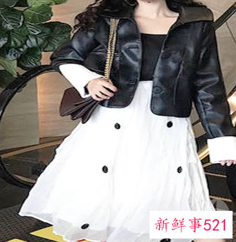 小香风买黑色,还是白色