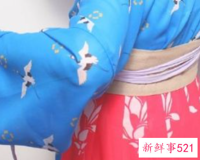 齐胸裙子的穿法