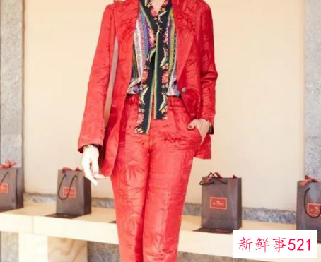 穿什么衣服显年轻