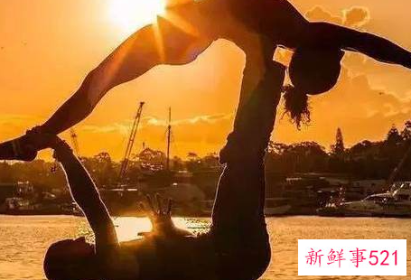 双人瑜伽的好处有哪些