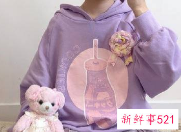 紫色衣服配什么颜色最佳