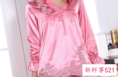 睡袍里面只有一根带子的系法