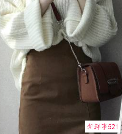 咖啡色半身裙百搭吗