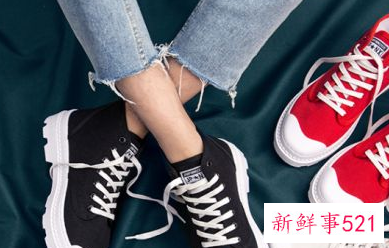 高帮布鞋怎么配裤子衣服