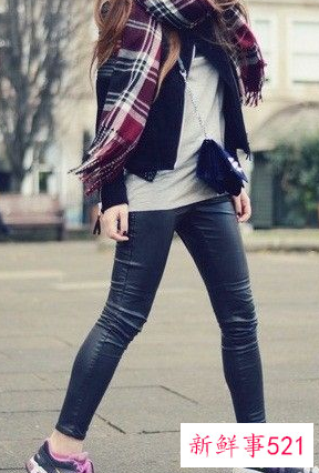 运动鞋穿什么衣服比较搭配