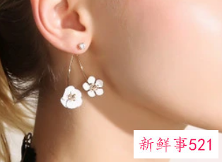 戴耳环的好处坏处