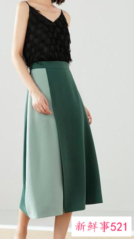 墨绿色的半身裙怎么搭配