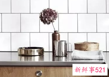 厨房石灰墙壁油污清洗妙招