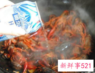 小龙虾怎么做肉比较紧实