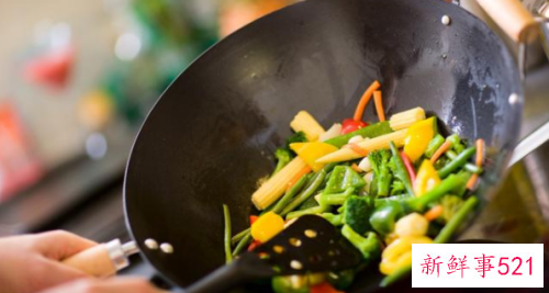 怎么选择炒菜用的锅