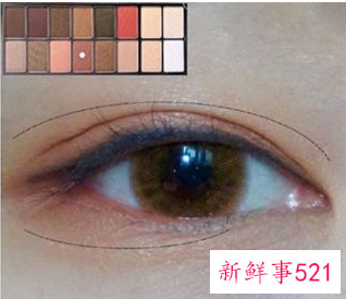 枫叶眼妆画法