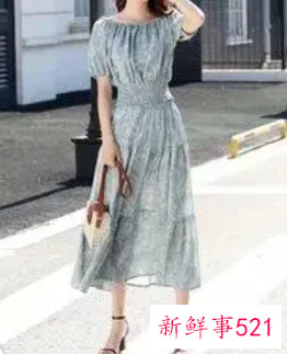 一字肩连衣裙外面穿什么外套