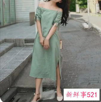 一字肩连衣裙外面穿什么外套