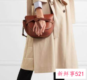 单肩包的各种背法