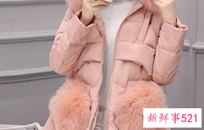 冬天大衣或羽绒服的搭配