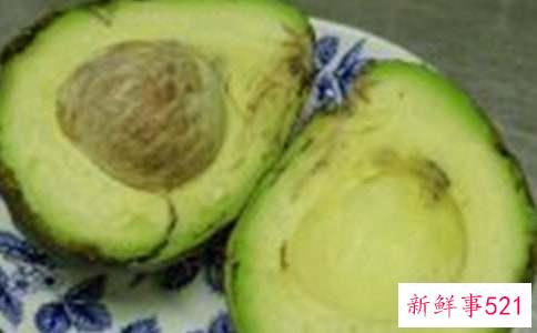 牛油果沙拉做法与功效